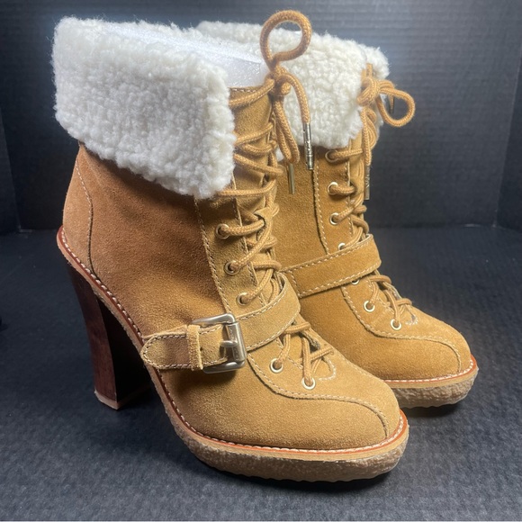 Michael Kors Derby Lace up Suede and faux Sherpa lined/cuffs 5.5M PRICE FIRM